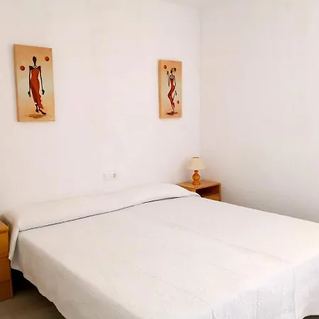Villa Seaside Villa: Beachfront Retreat With Pool And Sea Views Calafat