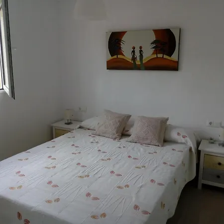 Seaside Villa: Beachfront Retreat With Pool And Sea Views Calafat